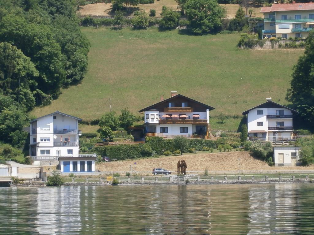 Haus Freitag Appartement Millstatt Buitenkant foto